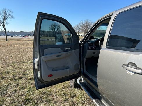 Used 2008 GMC Sierra 3500 SLT w/ Convenience Package image 13