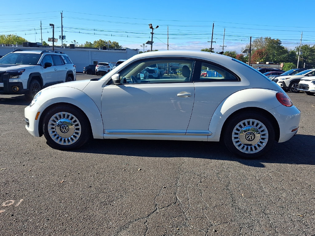 Used 2014 Volkswagen Beetle 2.5 FWD image 6