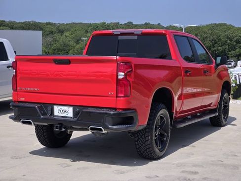 Used 2021 Chevrolet Silverado 1500 LT Trail Boss w/ Convenience Package II AWD/4WD image 8