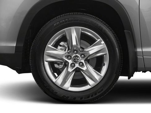 Used 2018 Toyota Highlander Limited Platinum AWD/4WD image 11