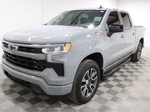 Used 2024 Chevrolet Silverado 1500 RST w/ Convenience Package II image 32