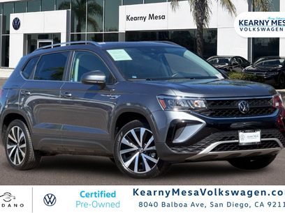 Used 2023 Volkswagen Taos SE w/ Panoramic Sunroof Package