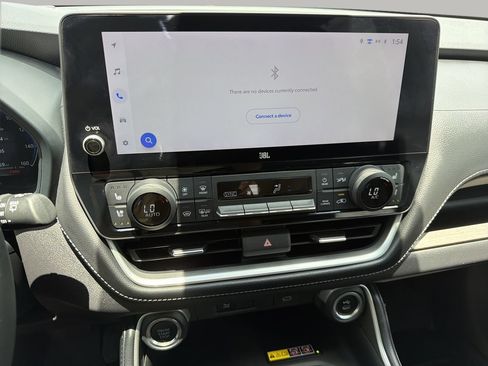 Used 2024 Toyota Grand Highlander AWD image 24