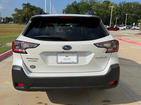 Used 2023 Subaru Outback Premium AWD/4WD image 7