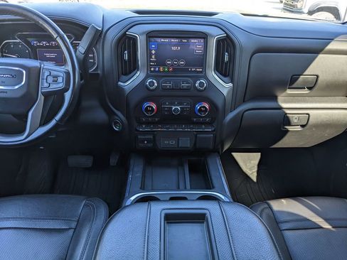 Used 2022 GMC Sierra 2500 Denali w/ Denali Ultimate Package image 16