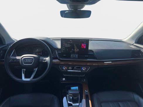 Used 2023 Audi Q5 2.0T Premium w/ Convenience Package image 10