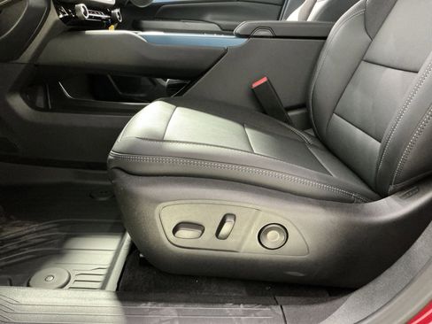 New 2026 Chevrolet Equinox EV LT image 22