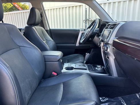 Used 2023 Toyota 4Runner Limited AWD/4WD image 15