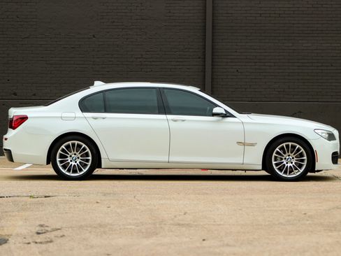 Used 2015 BMW 740Ld xDrive AWD/4WD image 10