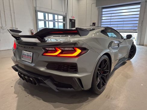 Used 2024 Chevrolet Corvette Z06 image 4