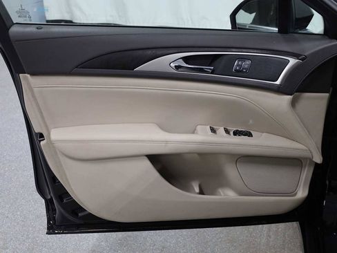 Used 2017 Lincoln MKZ Reserve w/ Climate Package image 16