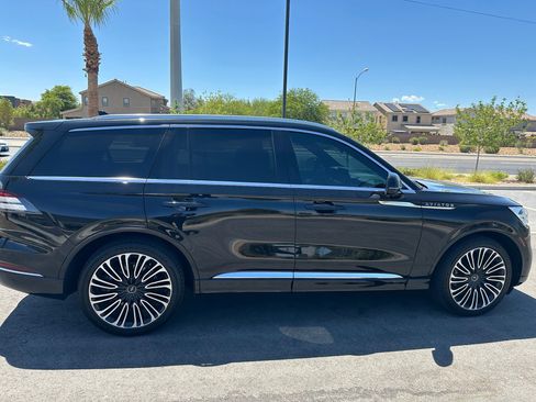 Used 2024 Lincoln Aviator Black Label w/ Dynamic Handling Package AWD/4WD image 3