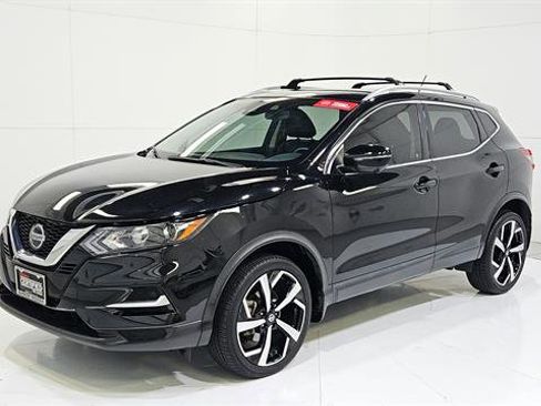 Certified 2022 Nissan Rogue Sport SL FWD image 3
