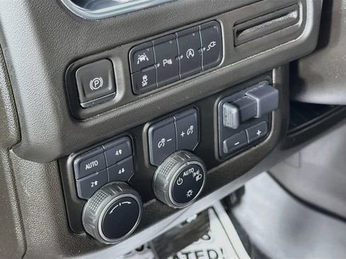Used 2021 Chevrolet Tahoe RST w/ Luxury Package AWD/4WD image 10