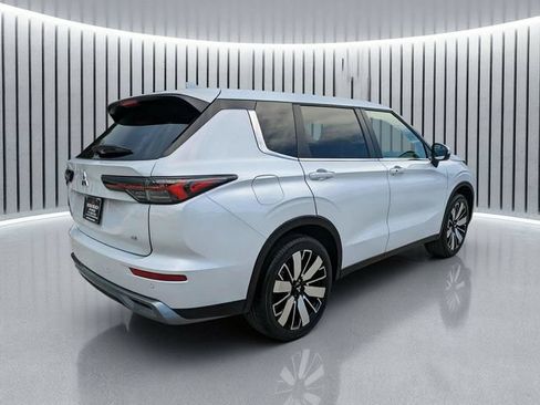New 2026 Mitsubishi Outlander SE FWD image 4