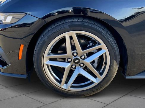 Used 2024 Ford Mustang Premium image 8