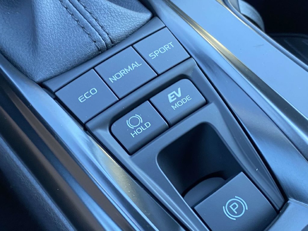New 2026 Toyota Camry Hybrid FWD image 21
