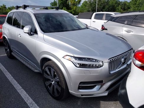 Used 2022 Volvo XC90 T8 Inscription w/ Advanced Package AWD/4WD image 2