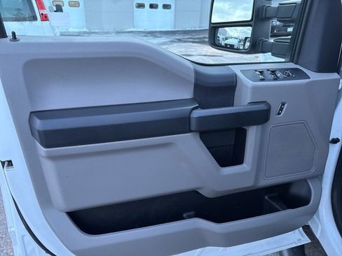 Used 2022 Ford F350 XL w/ Power Equipment Group image 13