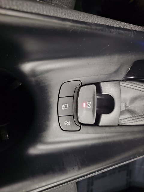 Used 2018 Toyota C-HR XLE FWD image 23