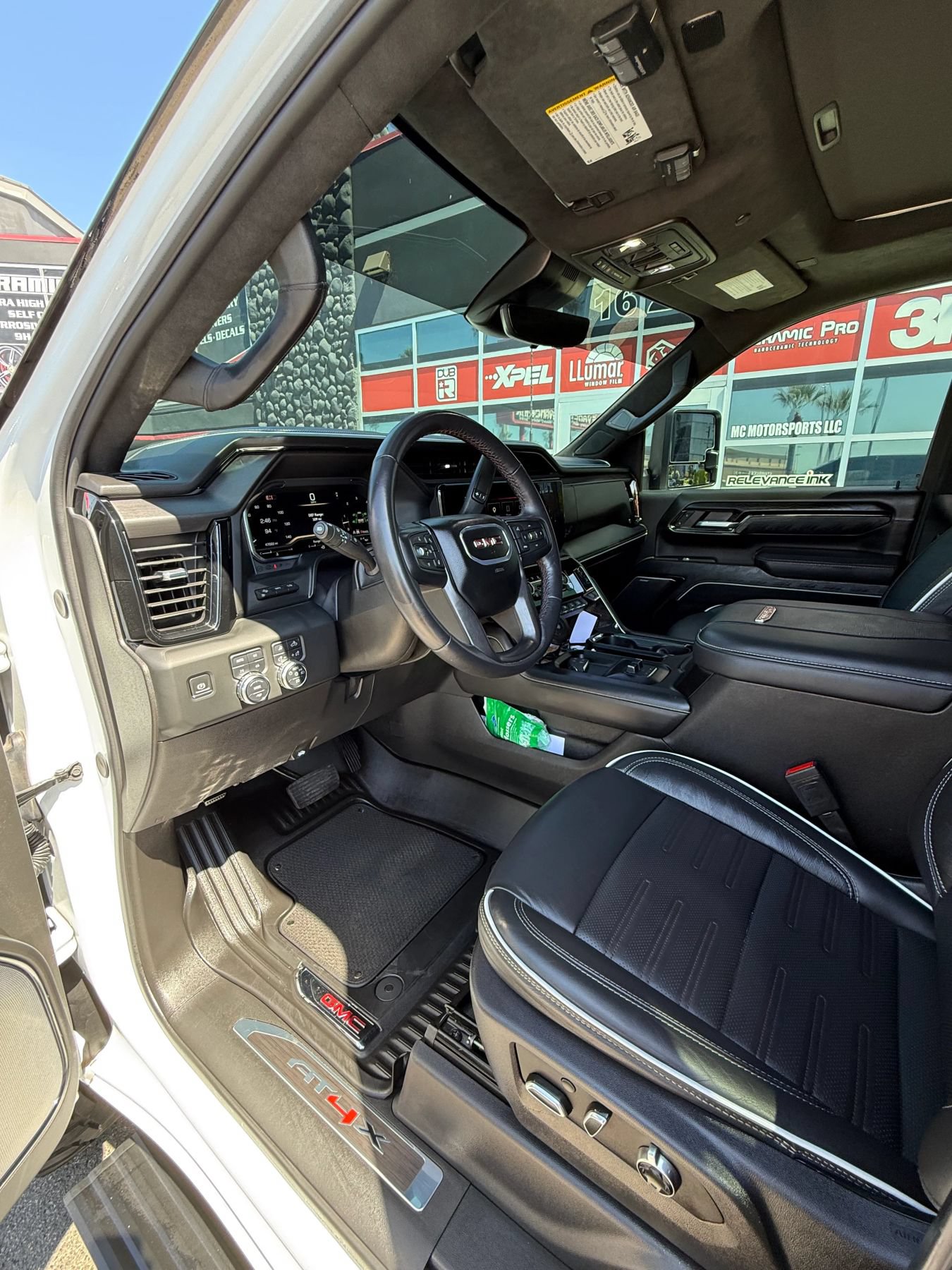 Used 2024 GMC Sierra 2500 AT4X AWD/4WD image 14