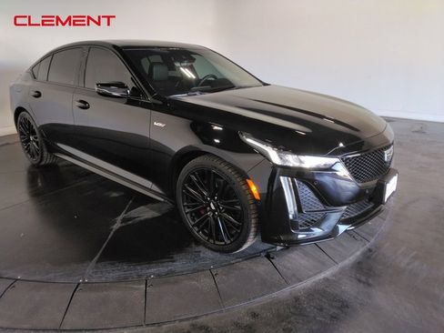 Used 2024 Cadillac CT5 V image 3