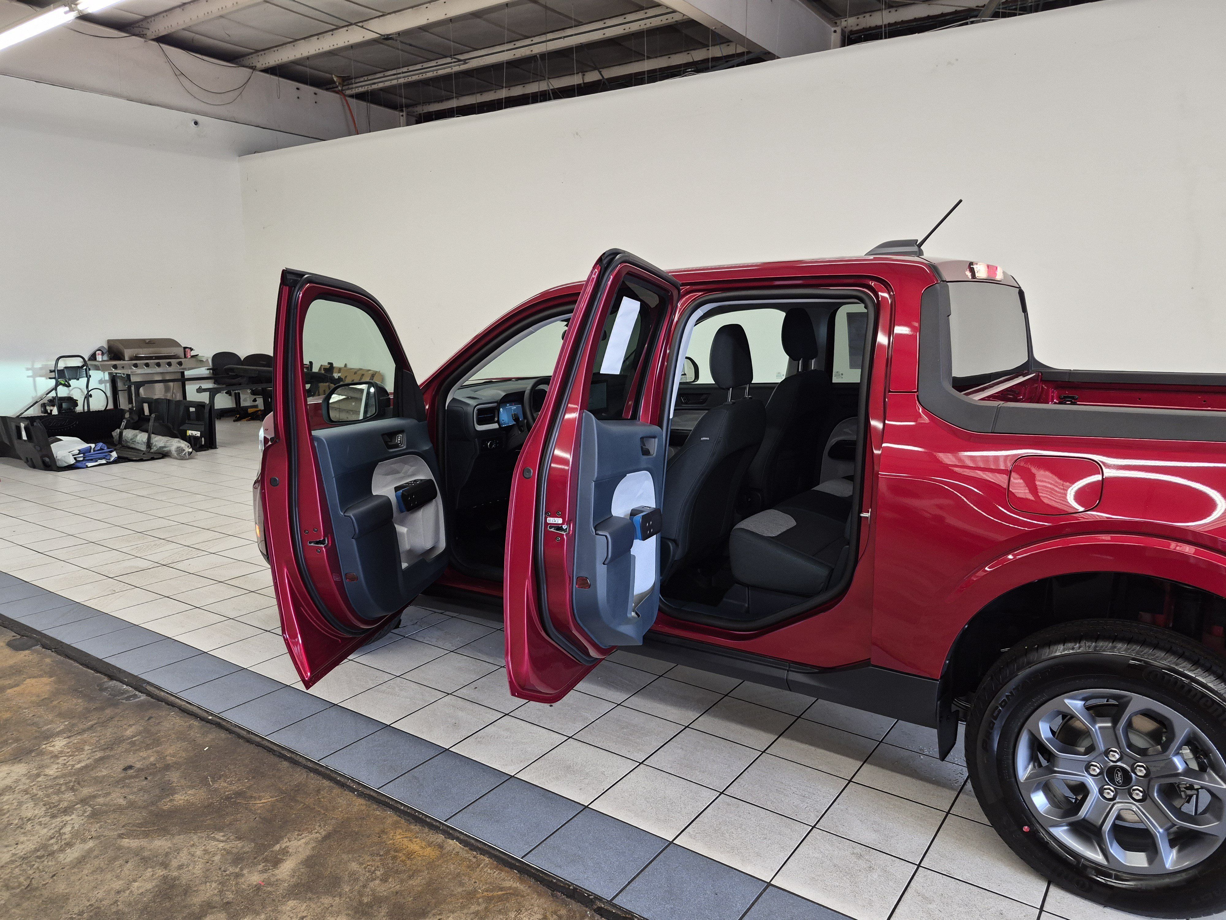 New 2026 Ford Maverick XLT w/ XLT Luxury Package AWD/4WD image 16