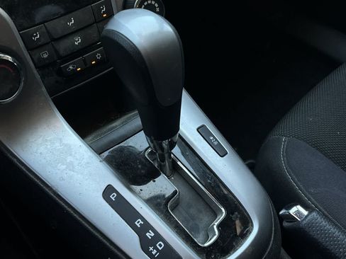 Used 2015 Chevrolet Cruze LT FWD image 22