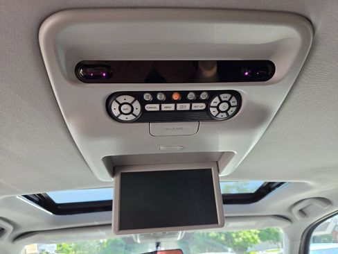Used 2015 Honda Pilot Touring image 34