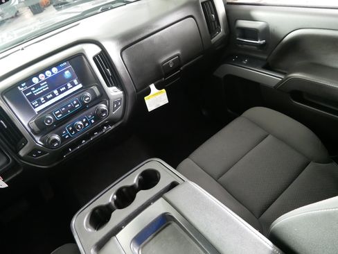 Used 2019 Chevrolet Silverado 1500 LT w/ All Star Edition AWD/4WD image 11