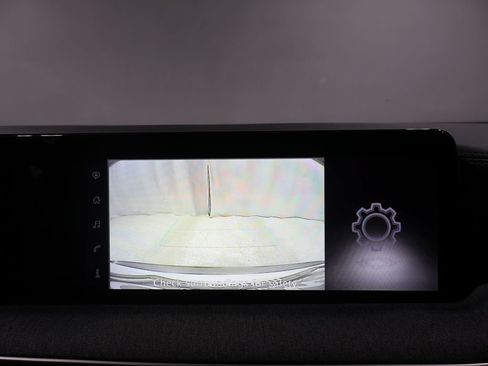 Used 2025 Nissan Kicks SV AWD/4WD image 26