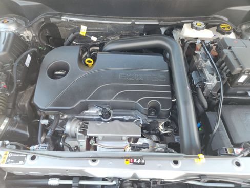 Certified 2024 Chevrolet Equinox LT FWD image 36