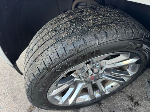 Used 2018 GMC Yukon Denali w/ Denali Ultimate Package RWD image 40