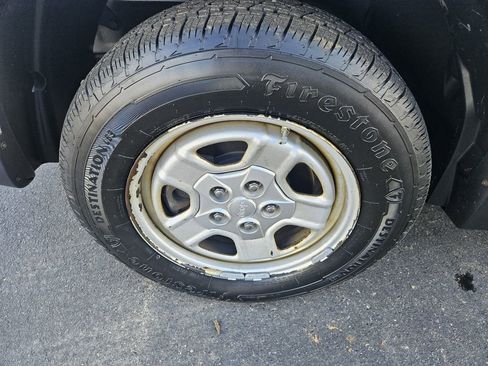 Used 2011 Jeep Patriot Sport image 18