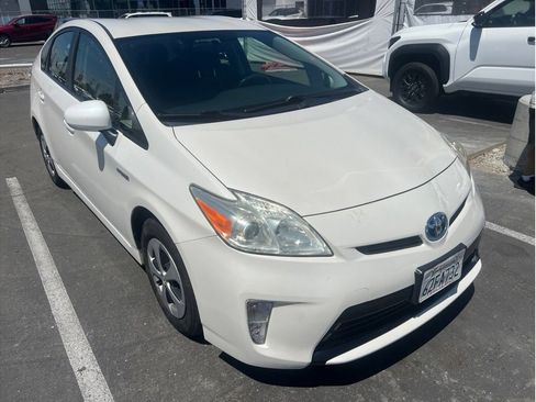 Used 2013 Toyota Prius Three FWD image 3