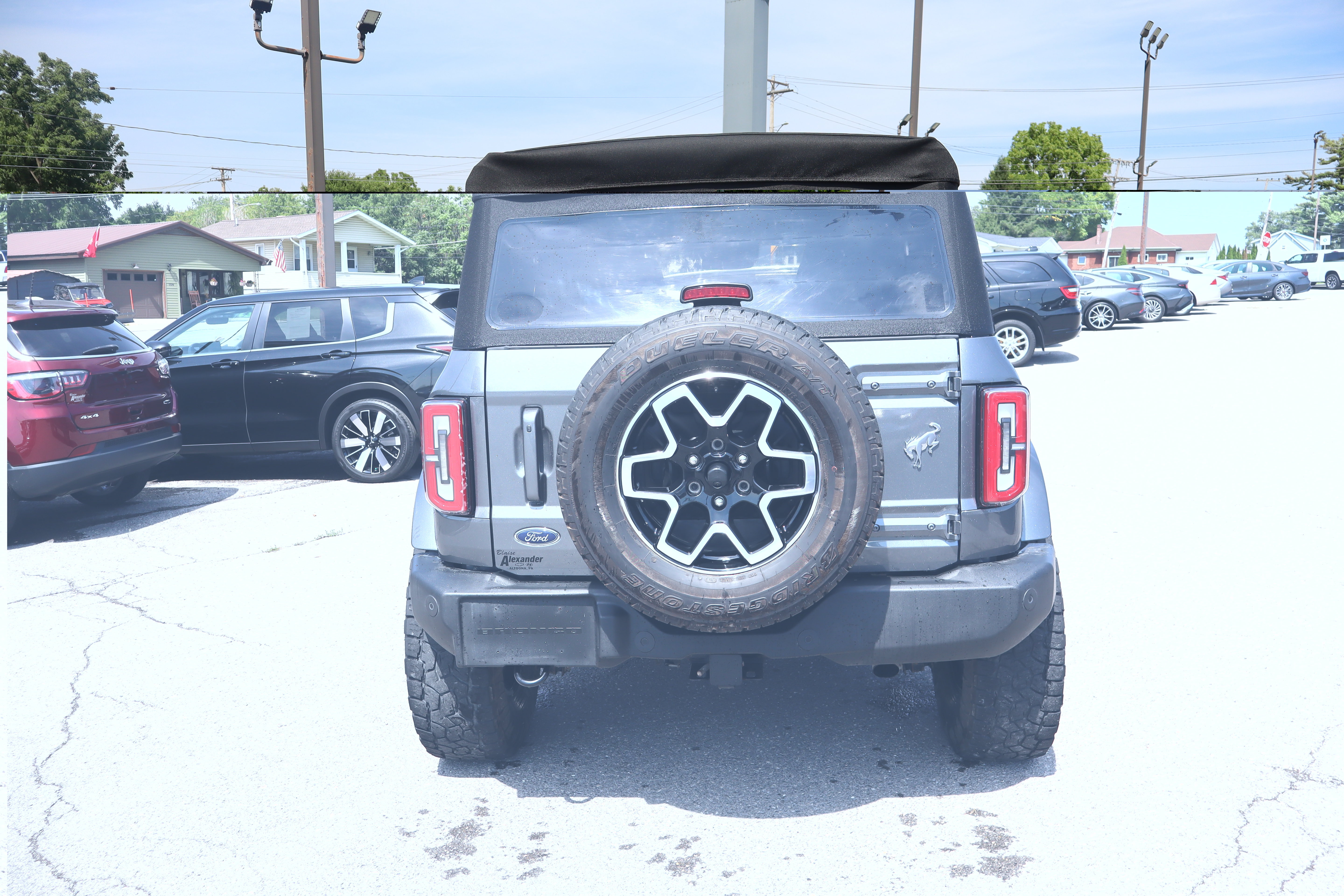 Used 2024 Ford Bronco Outer Banks AWD/4WD image 4