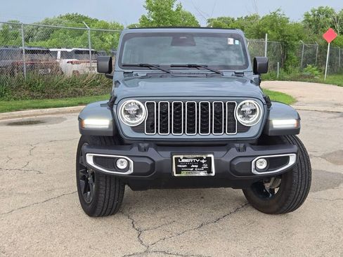 Certified 2025 Jeep Wrangler Unlimited Sahara w/ Safety Group AWD/4WD image 4