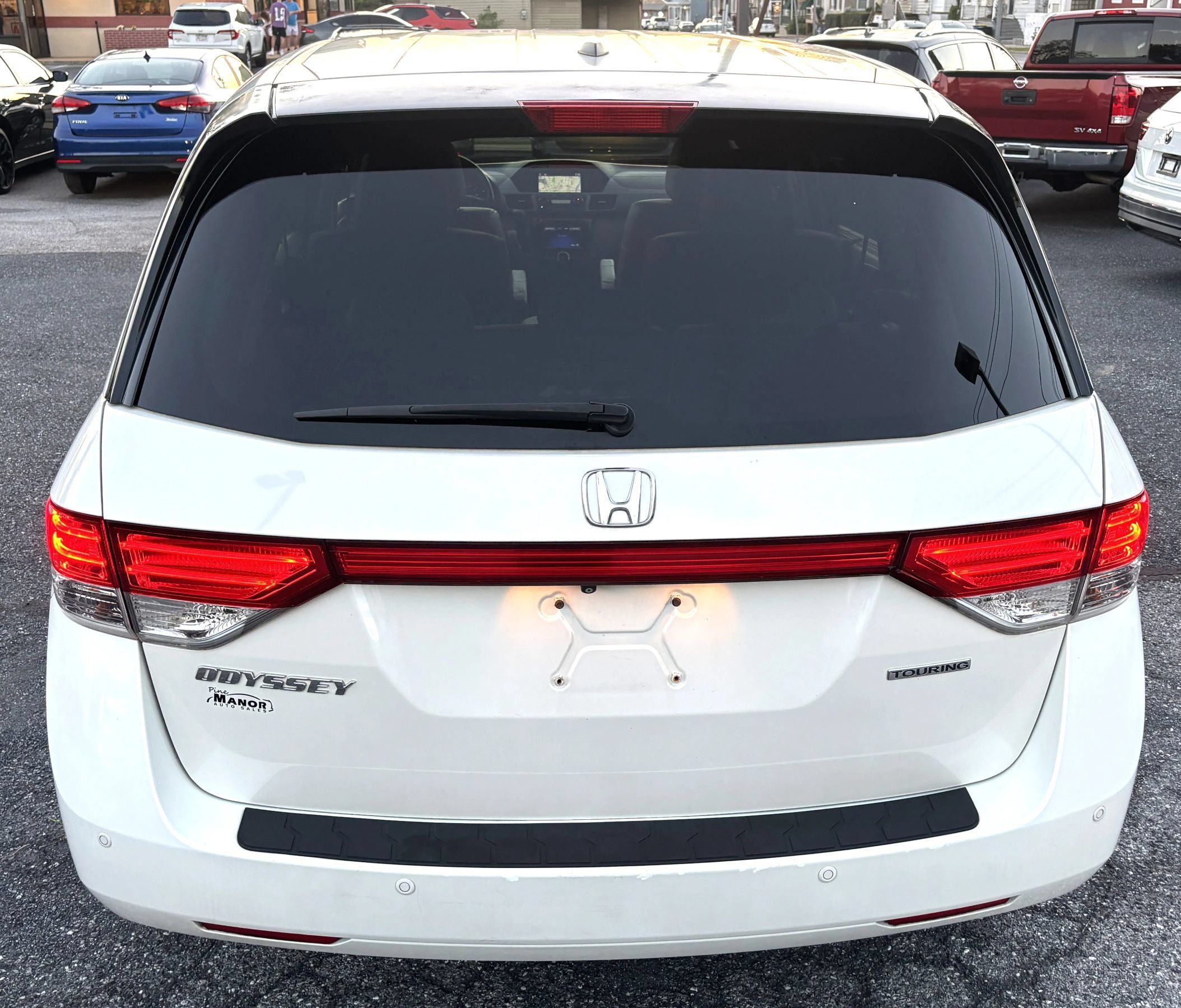 Used 2015 Honda Odyssey Touring image 36
