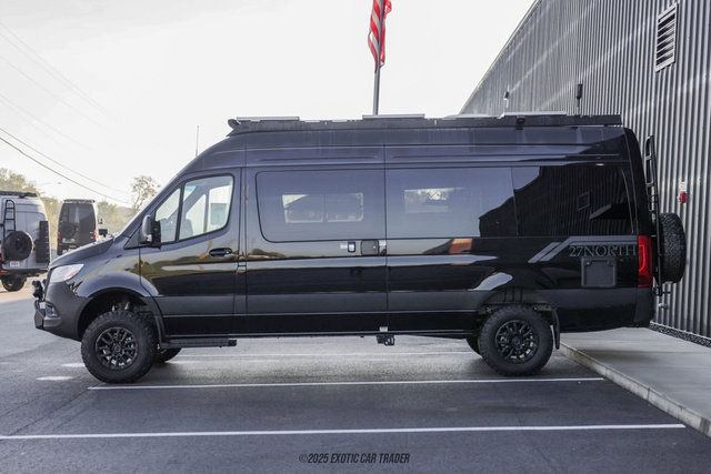 Used 2024 Mercedes-Benz Sprinter 2500 image 3