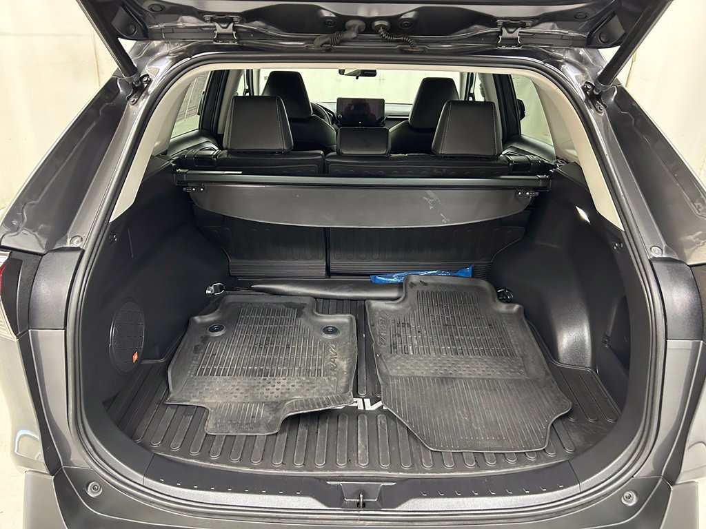 Certified 2023 Toyota RAV4 XLE Premium AWD/4WD image 11