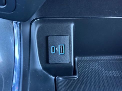 Used 2022 Ford F150 XLT w/ Equipment Group 302A High image 13