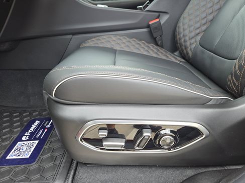 New 2026 Jeep Grand Cherokee Summit AWD/4WD image 18