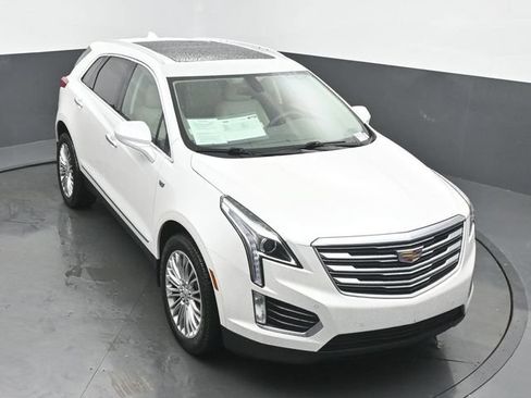 Used 2017 Cadillac XT5 Luxury w/ Advanced Security Package AWD/4WD image 43