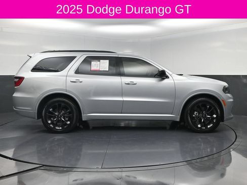 Used 2025 Dodge Durango GT w/ Blacktop Package RWD image 4