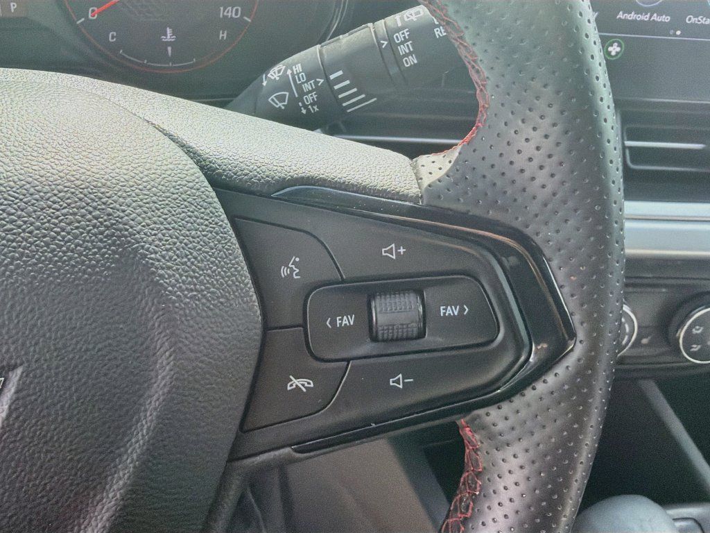 Used 2025 Chevrolet Trax RS w/ Driver Confidence Package FWD image 38