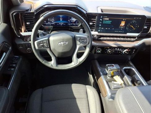 Used 2023 Chevrolet Silverado 1500 LT Trail Boss w/ Protection Package AWD/4WD image 11