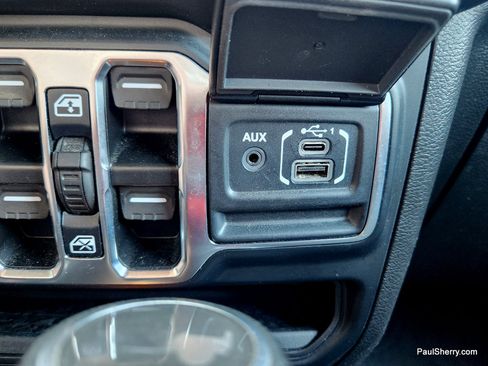Used 2023 Jeep Wrangler Unlimited w/ Sun & Screen Package AWD/4WD image 44