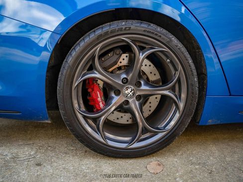 Used 2020 Alfa Romeo Giulia Quadrifoglio w/ Nero Edizione image 45