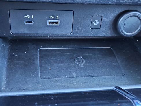 Used 2024 Mitsubishi Outlander SE image 30