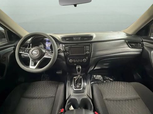 Used 2018 Nissan Rogue SV AWD/4WD image 9
